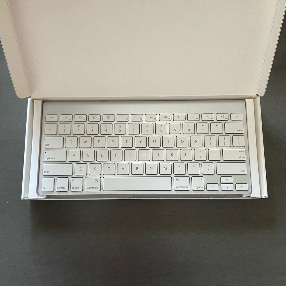 Apple Wireless Keyboard